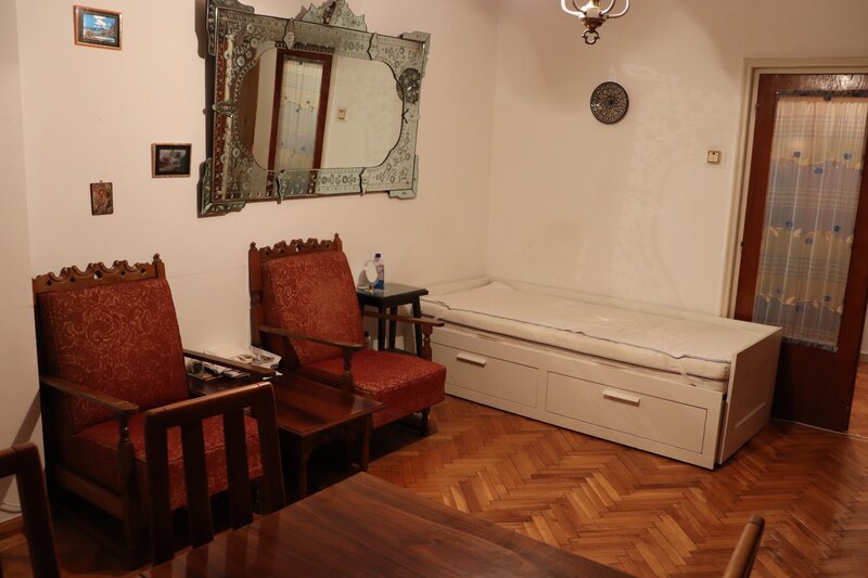 Unirii, rond Libertatii, 3 camere decomandat, 98 mp, 2 bai.